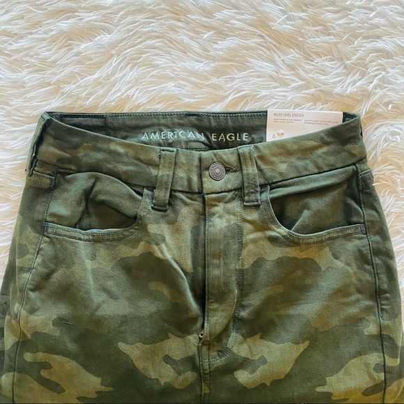 NWT AE Curvy Ripped Camo High Waisted Jegging Jeans - Picture 13 of 15